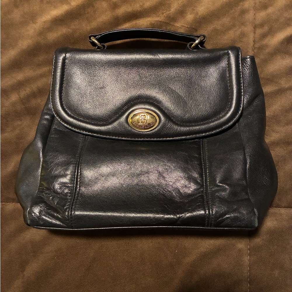 Etienne Aigner, vintage genuine cowhide leather, black, gold hardware, purse